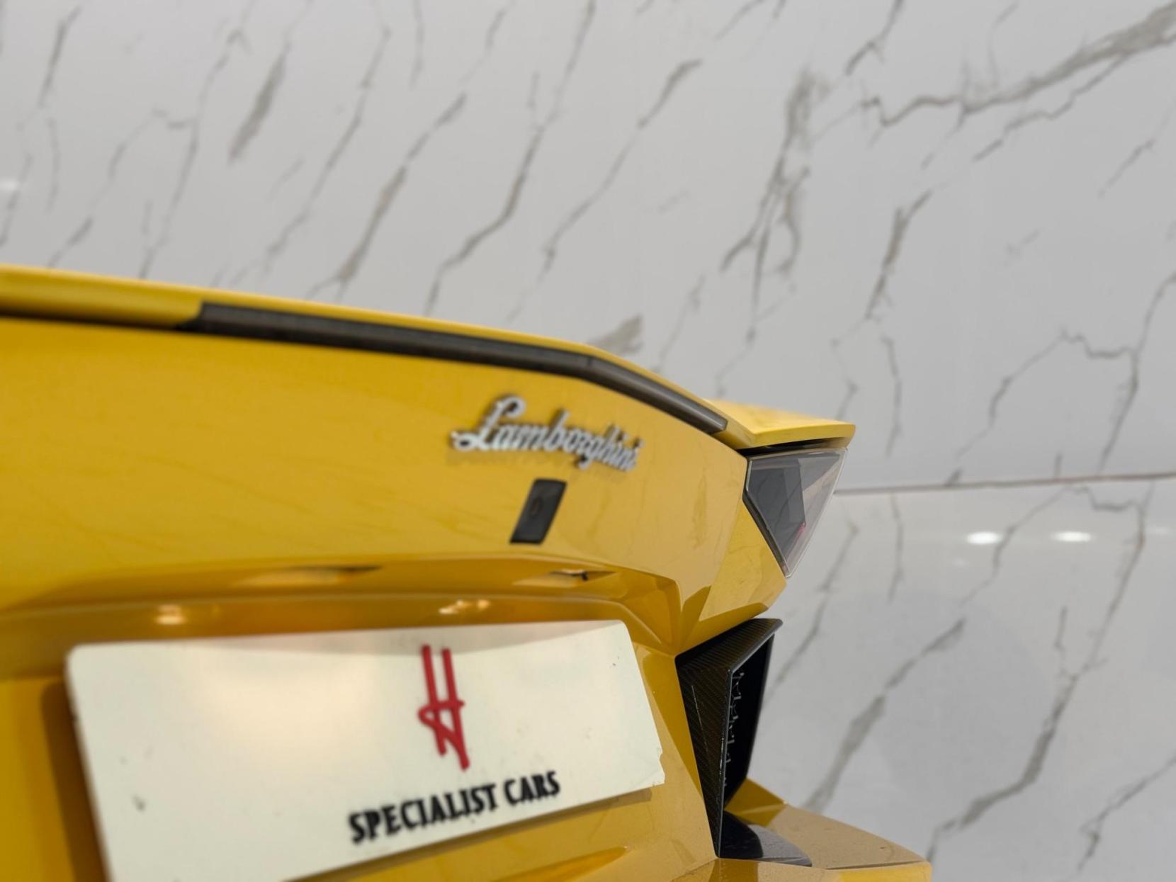 Lamborghini Aventador 6.5 V12 LP 700-4 ISR 4WD Euro 5 2dr