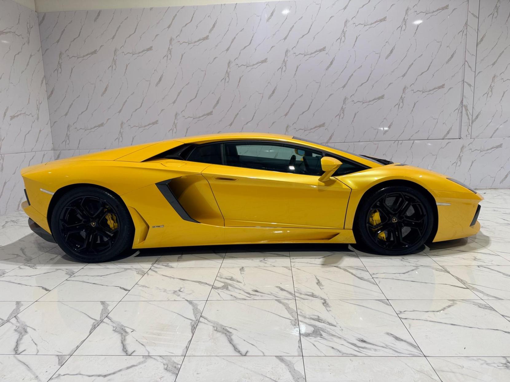 Lamborghini Aventador 6.5 V12 LP 700-4 ISR 4WD Euro 5 2dr
