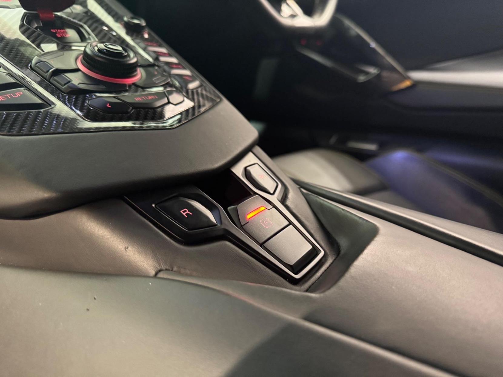 Lamborghini Aventador 6.5 V12 LP 700-4 ISR 4WD Euro 5 2dr