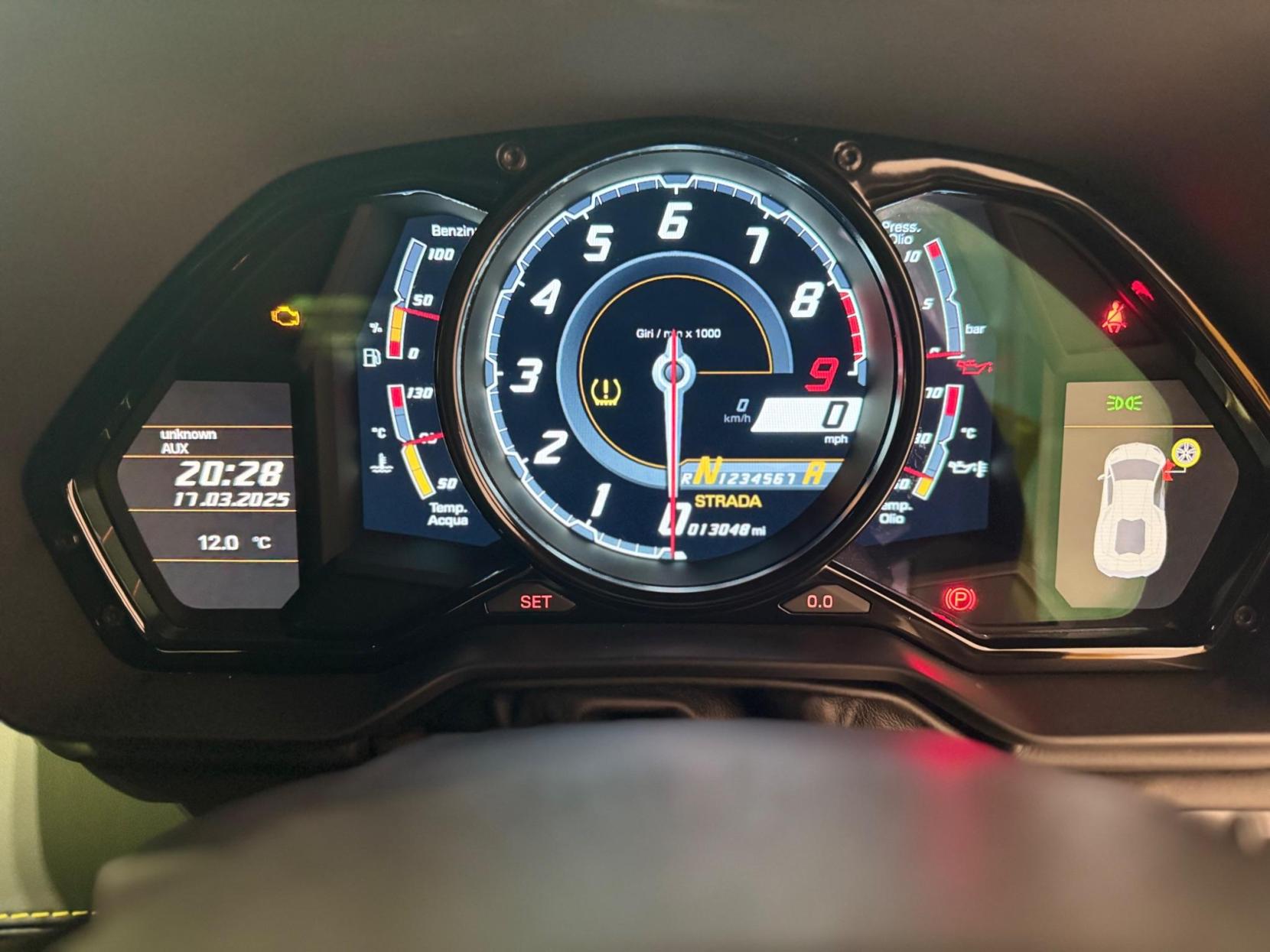 Lamborghini Aventador 6.5 V12 LP 700-4 ISR 4WD Euro 5 2dr