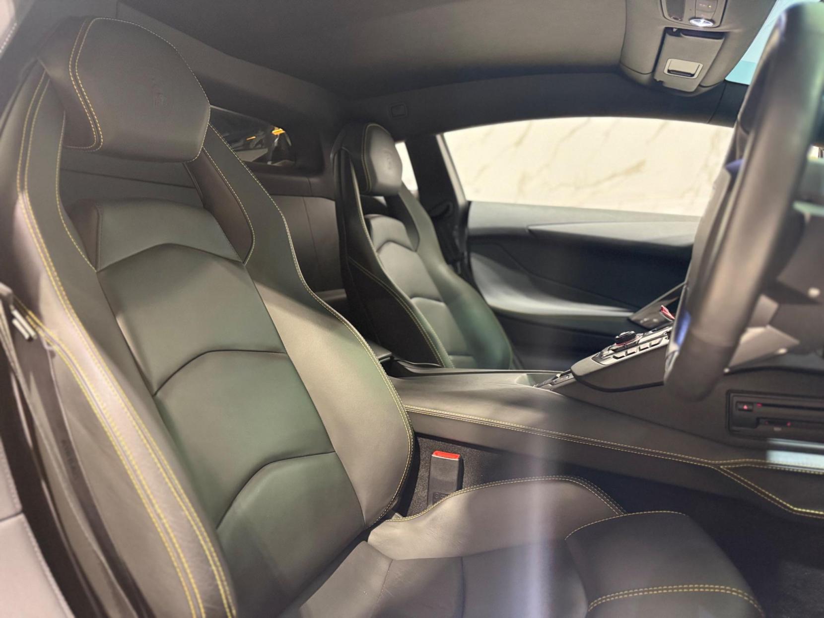 Lamborghini Aventador 6.5 V12 LP 700-4 ISR 4WD Euro 5 2dr