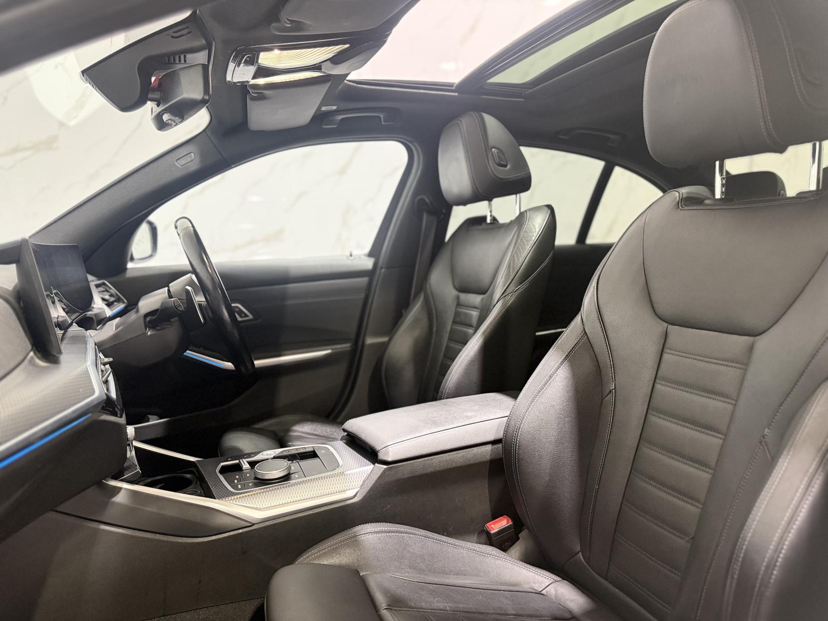 BMW 3 Series 2.0 330e 12kWh M Sport Saloon 4dr Petrol Plug-in Hybrid Auto Euro 6 (s/s) (292 ps)