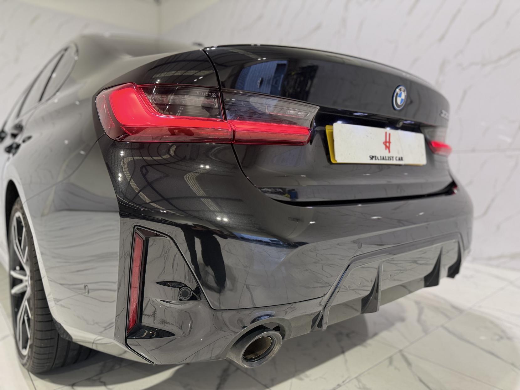 BMW 3 Series 2.0 330e 12kWh M Sport Saloon 4dr Petrol Plug-in Hybrid Auto Euro 6 (s/s) (292 ps)