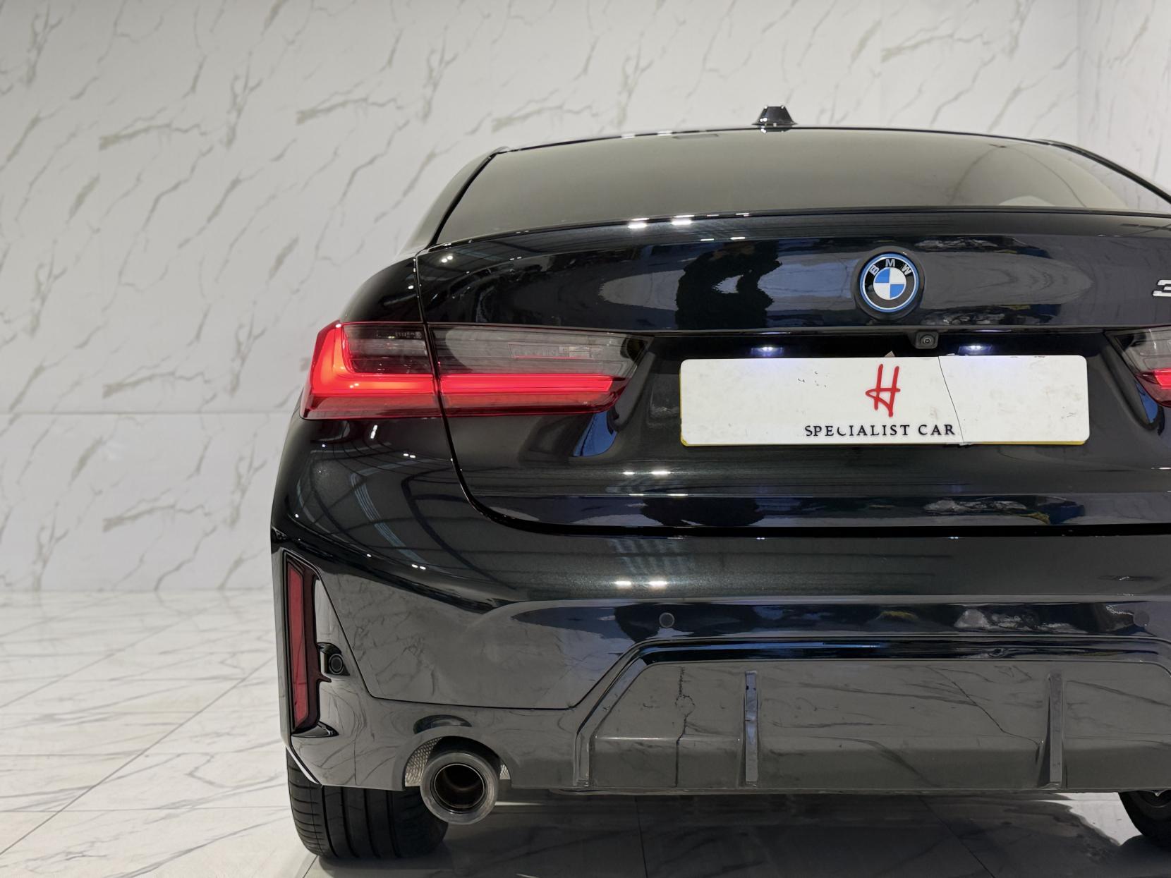 BMW 3 Series 2.0 330e 12kWh M Sport Saloon 4dr Petrol Plug-in Hybrid Auto Euro 6 (s/s) (292 ps)