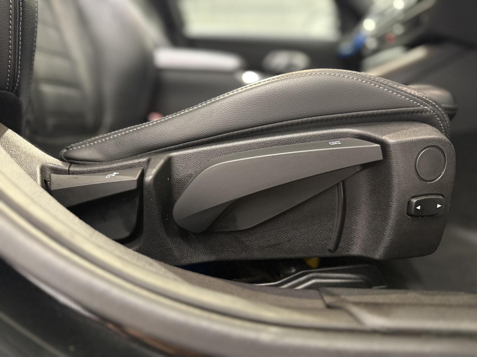 BMW 3 Series 2.0 330e 12kWh M Sport Saloon 4dr Petrol Plug-in Hybrid Auto Euro 6 (s/s) (292 ps)