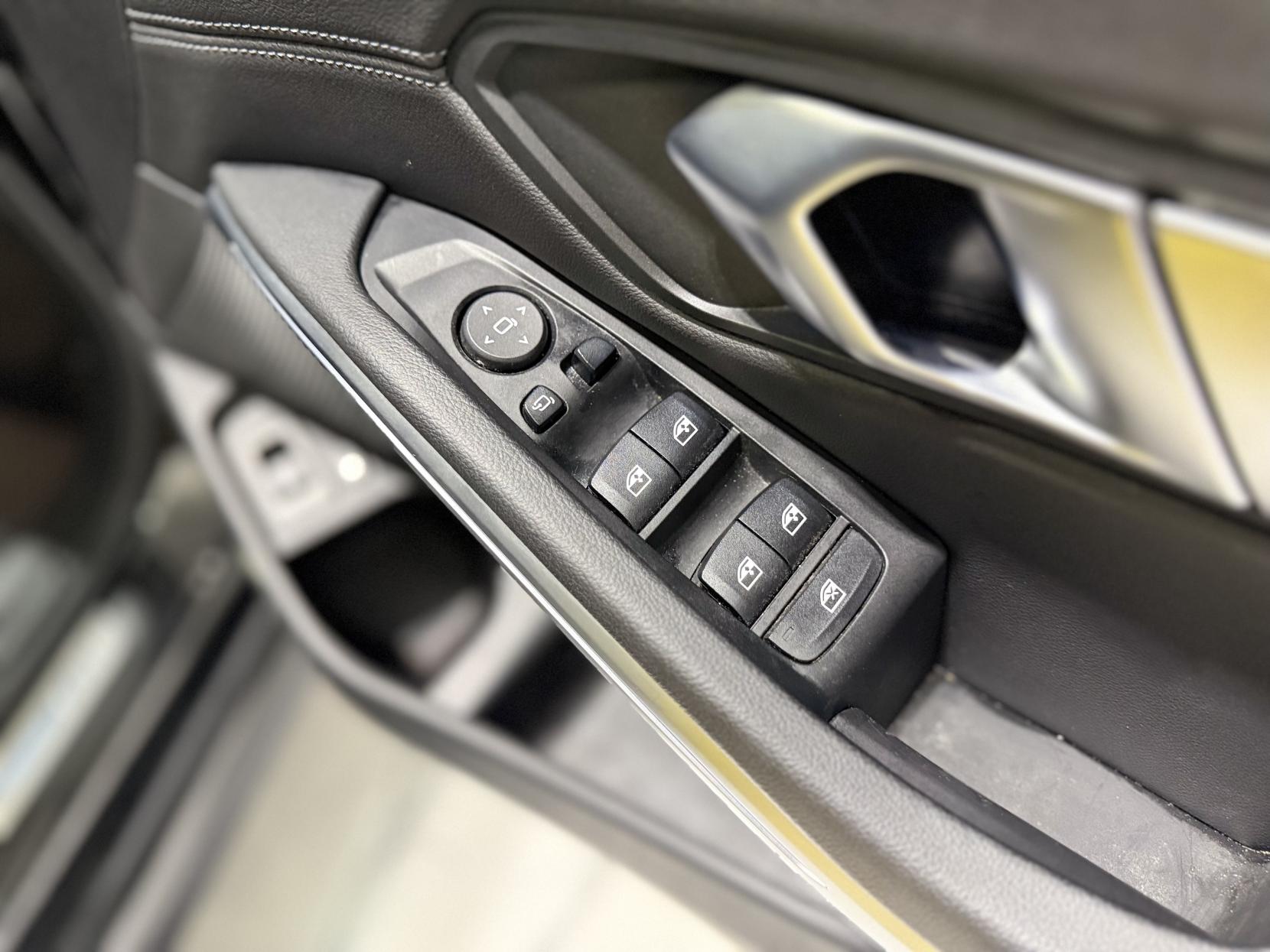 BMW 3 Series 2.0 330e 12kWh M Sport Saloon 4dr Petrol Plug-in Hybrid Auto Euro 6 (s/s) (292 ps)