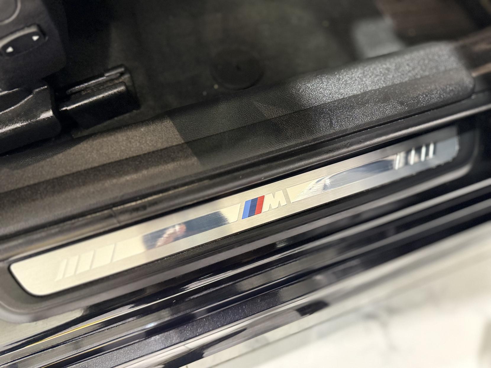 BMW 3 Series 2.0 330e 12kWh M Sport Saloon 4dr Petrol Plug-in Hybrid Auto Euro 6 (s/s) (292 ps)