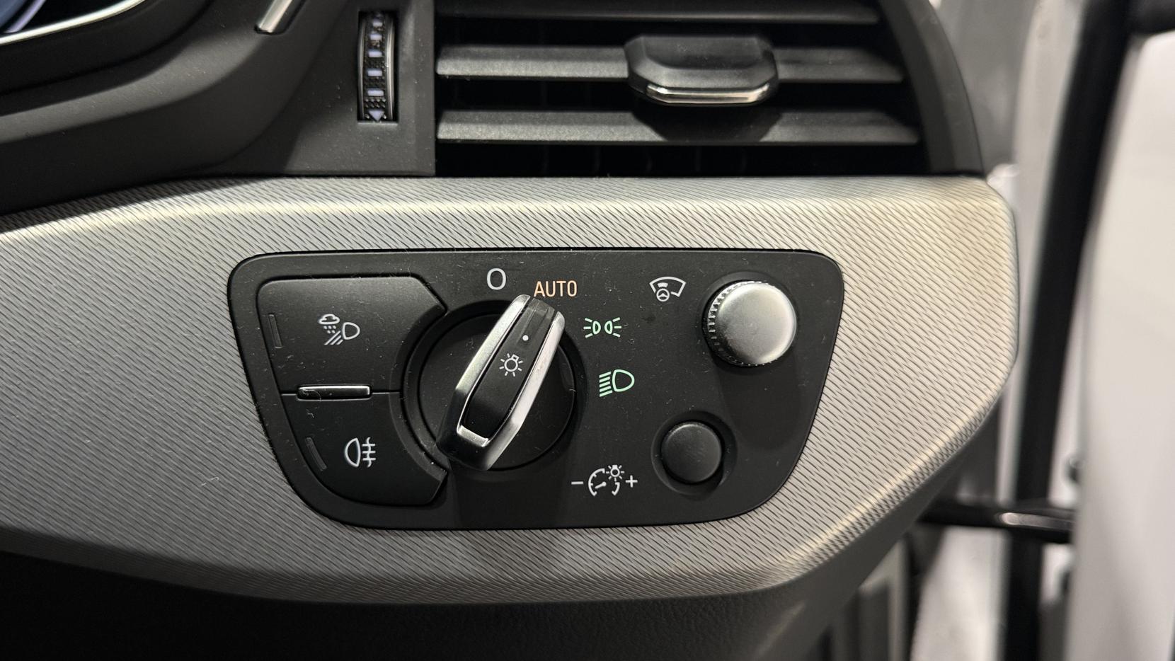 Audi A5 2.0 TFSI 40 Sport Sportback 5dr Petrol S Tronic Euro 6 (s/s) (204 ps)