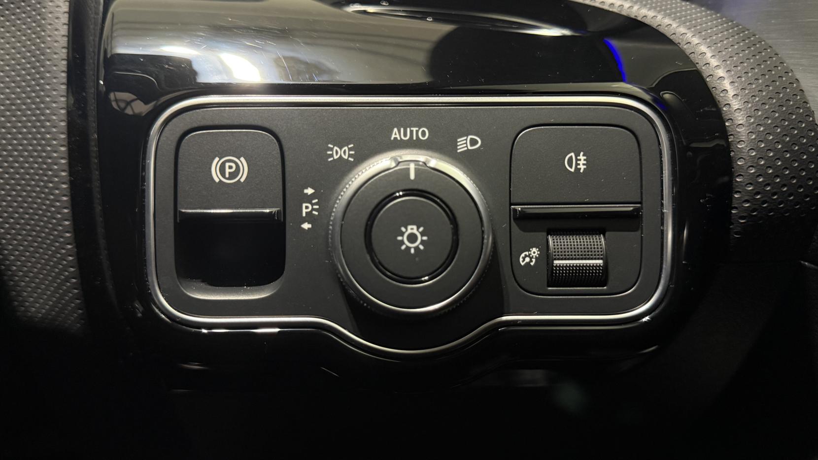 Mercedes-Benz A Class 2.0 A35 AMG Edition (Premium) Hatchback 5dr Petrol 7G-DCT 4MATIC Euro 6 (s/s) (306 ps)