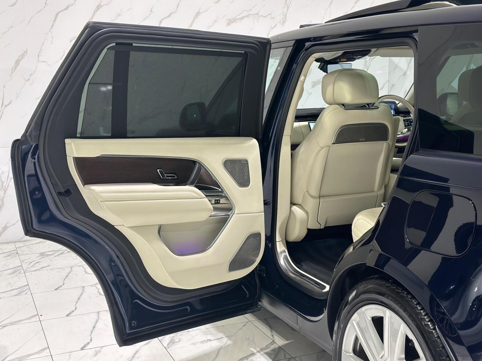 Land Rover Range Rover 3.0 P440e 38.2kWh Autobiography Auto 4WD Euro 6 (s/s) 5dr (LWB)