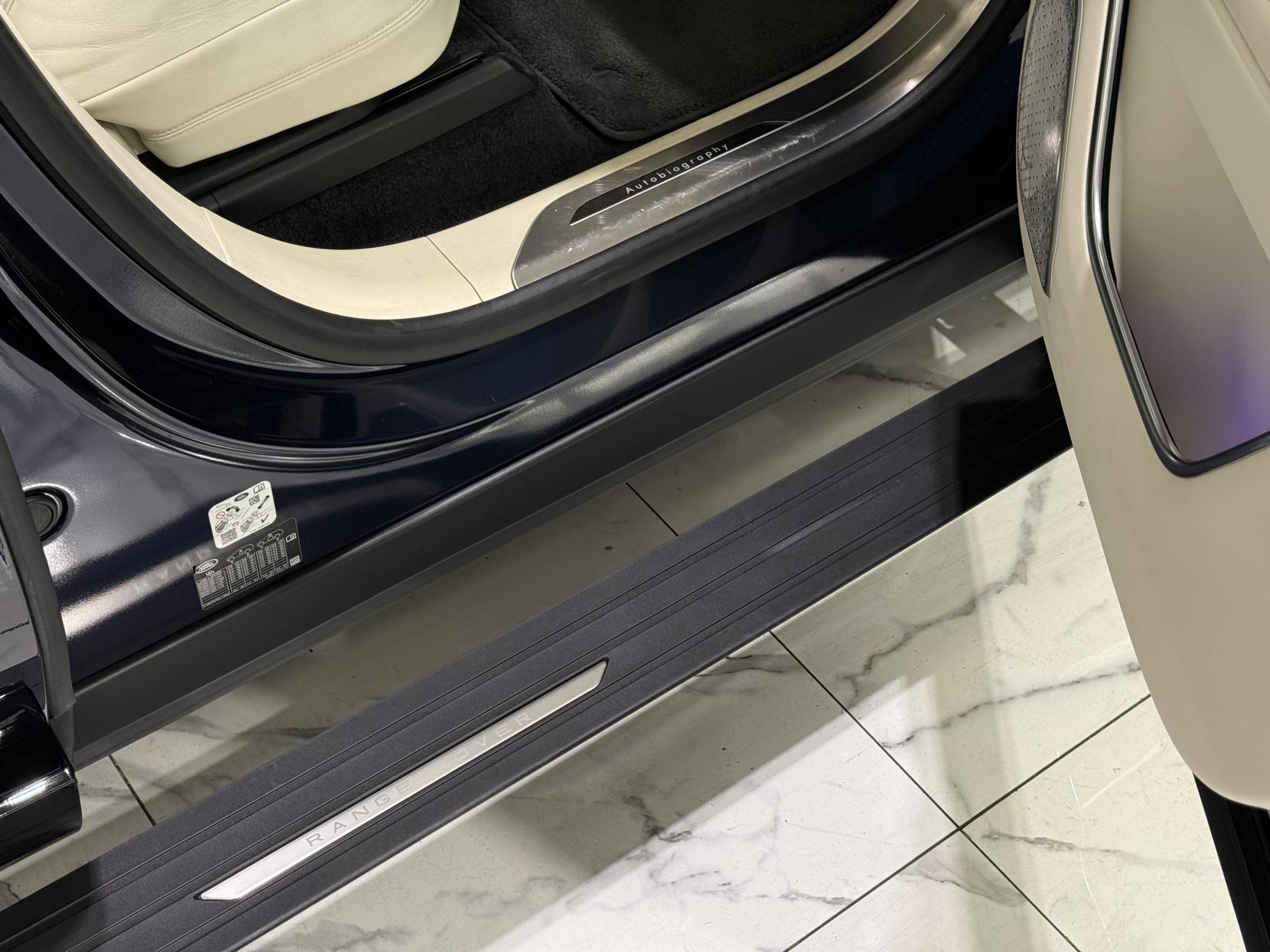 Land Rover Range Rover 3.0 P440e 38.2kWh Autobiography Auto 4WD Euro 6 (s/s) 5dr (LWB)