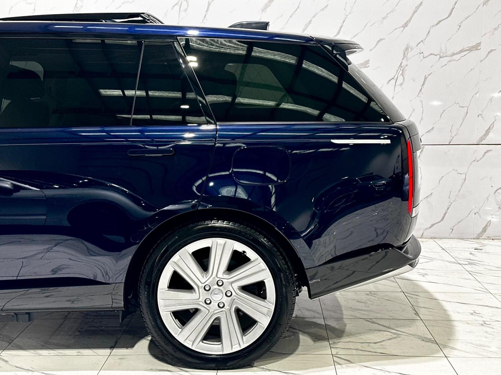 Land Rover Range Rover 3.0 P440e 38.2kWh Autobiography Auto 4WD Euro 6 (s/s) 5dr (LWB)