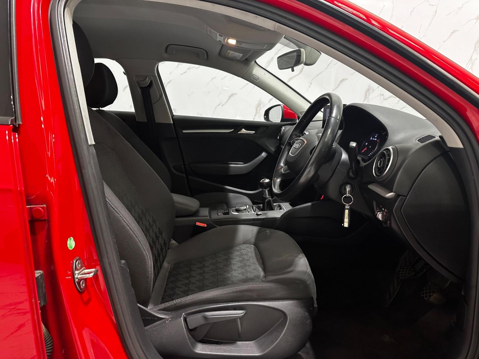 Audi A3 1.6 TDI ultra SE Technik Sportback Euro 6 (s/s) 5dr