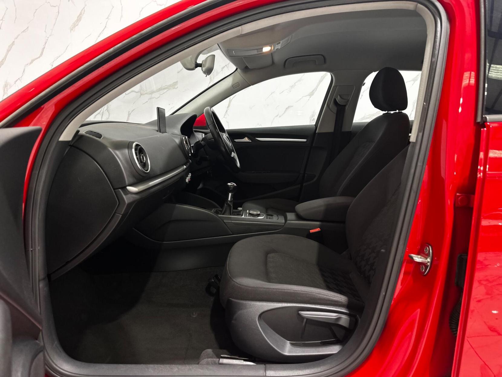 Audi A3 1.6 TDI ultra SE Technik Sportback Euro 6 (s/s) 5dr
