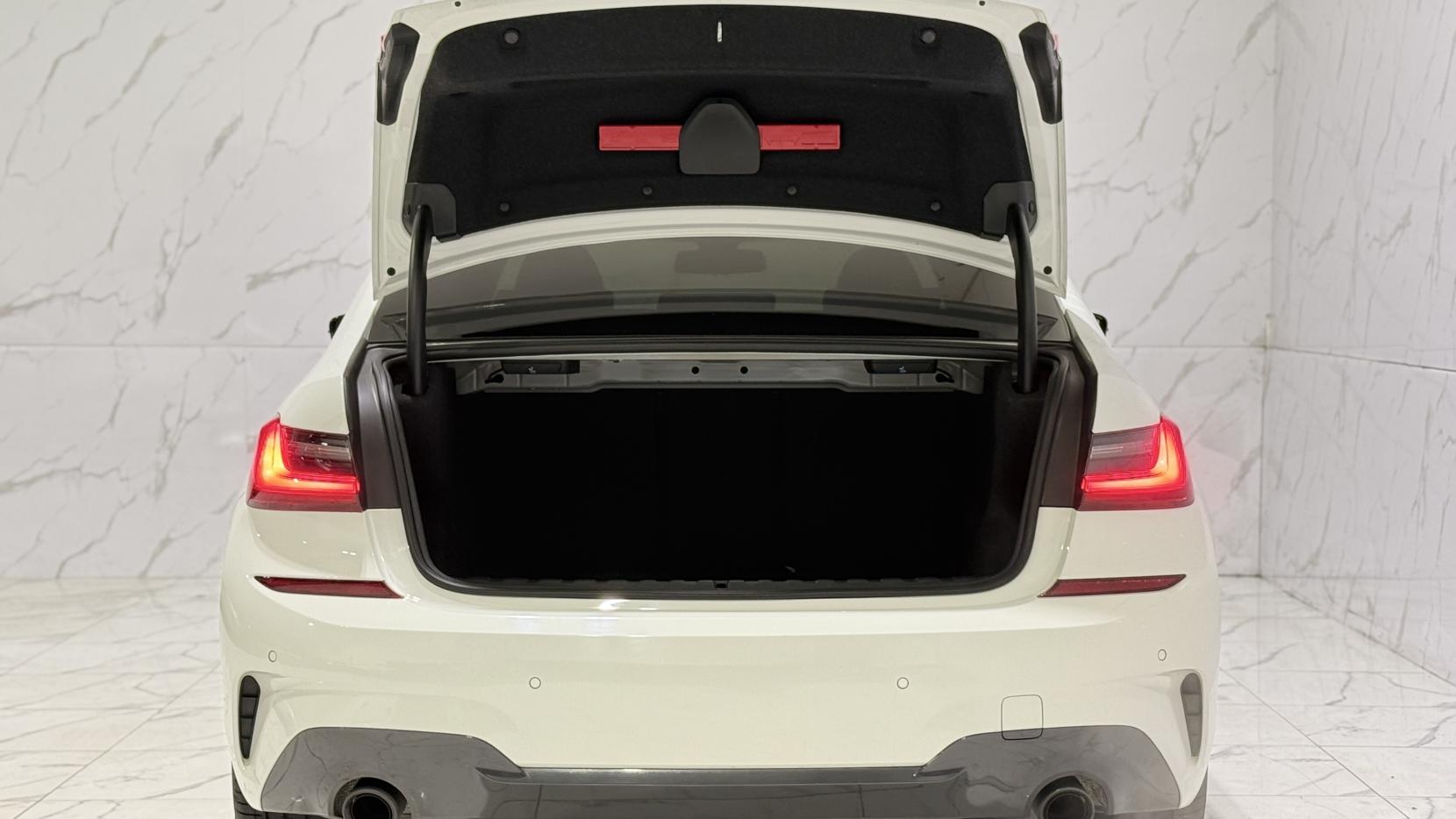 BMW 3 Series 2.0 320i M Sport Saloon 4dr Petrol Auto Euro 6 (s/s) (184 ps)