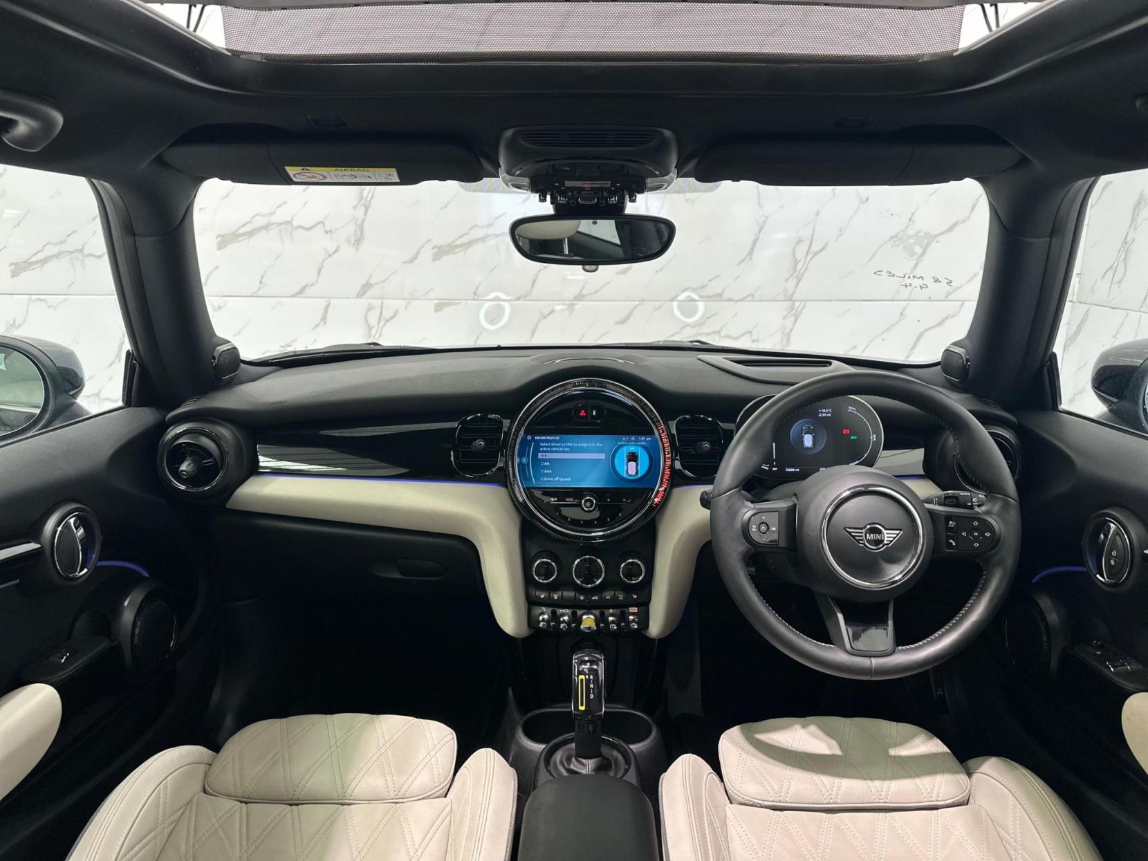 MINI Electric Hatch Cooper SE 32.6kWh Level 3 Auto 3dr