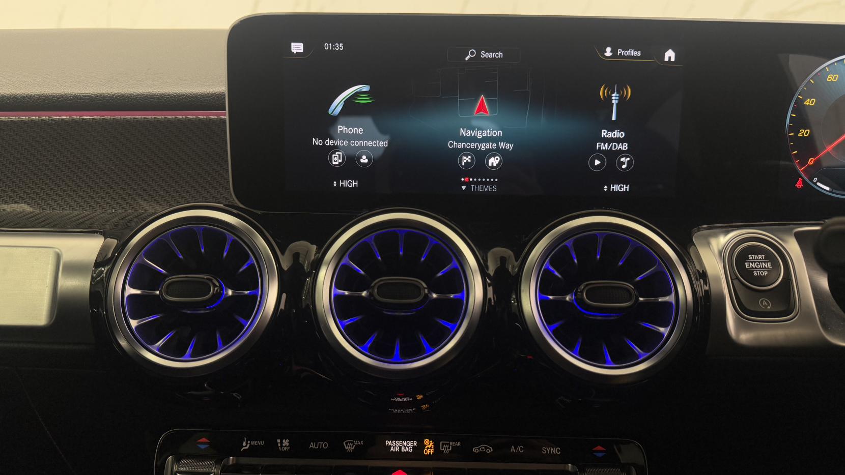 Mercedes-Benz GLB 1.3 GLB200 AMG Line Night Edition (Premium Plus) SUV 5dr Petrol 7G-DCT Euro 6 (s/s) (163 ps)