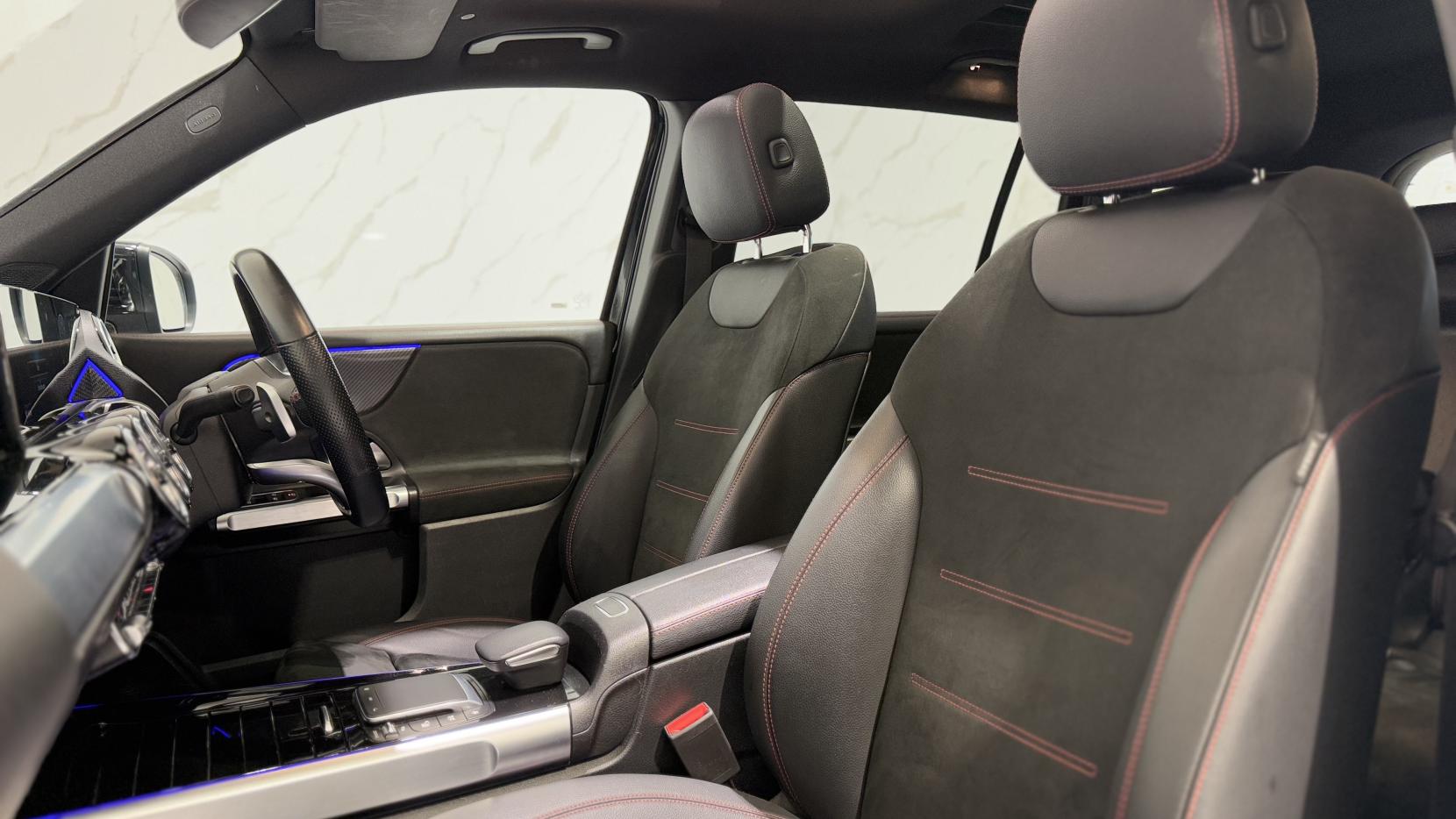 Mercedes-Benz GLB 1.3 GLB200 AMG Line Night Edition (Premium Plus) SUV 5dr Petrol 7G-DCT Euro 6 (s/s) (163 ps)