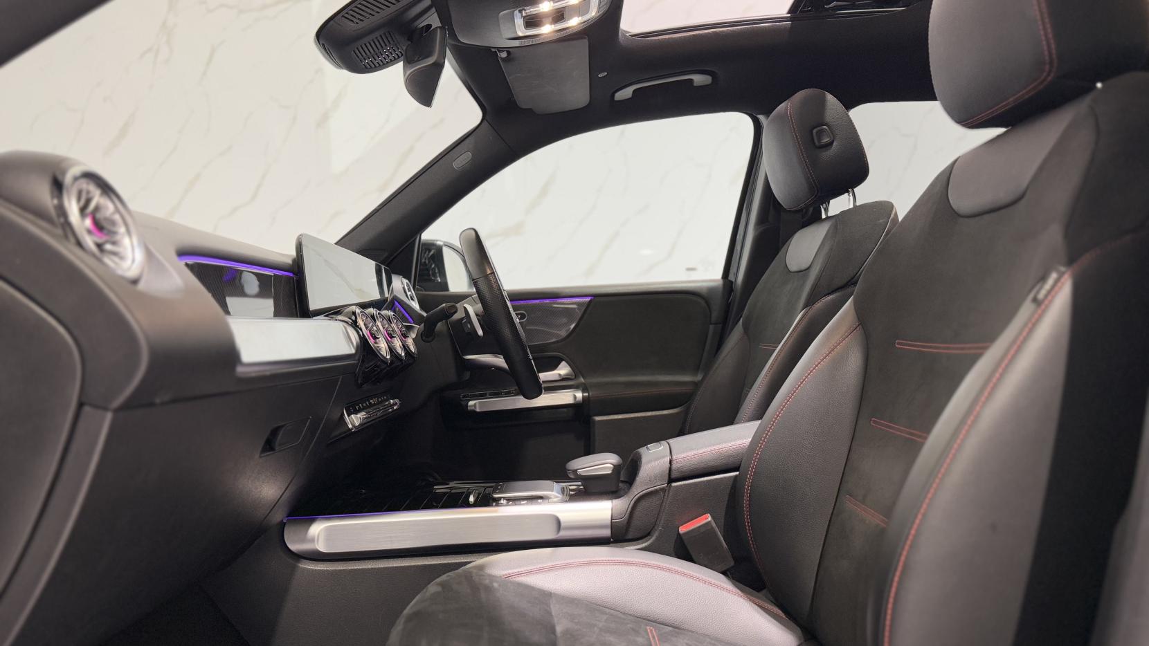 Mercedes-Benz GLB 1.3 GLB200 AMG Line Night Edition (Premium Plus) SUV 5dr Petrol 7G-DCT Euro 6 (s/s) (163 ps)