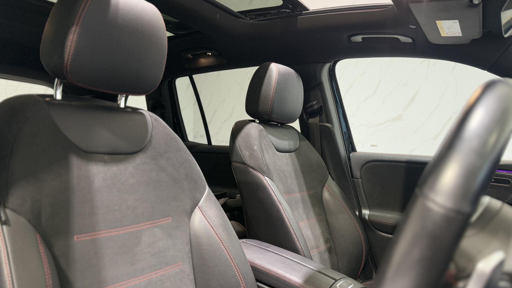 Mercedes-Benz GLB 1.3 GLB200 AMG Line Night Edition (Premium Plus) SUV 5dr Petrol 7G-DCT Euro 6 (s/s) (163 ps)