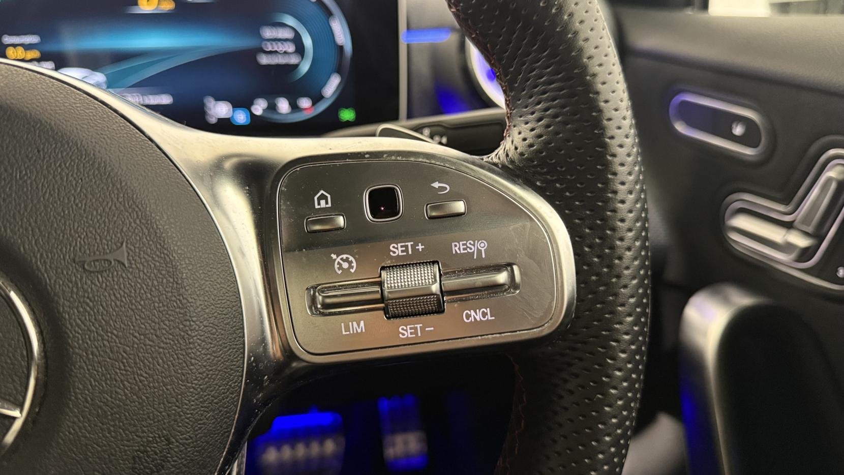 Mercedes-Benz A Class 1.3 A180 AMG Line (Premium Plus) Hatchback 5dr Petrol 7G-DCT Euro 6 (s/s) (136 ps)