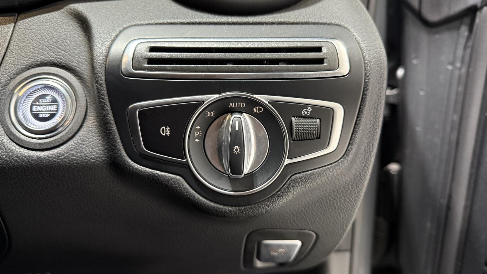 Mercedes-Benz C Class 2.0 C300 AMG Line (Premium) Cabriolet 2dr Petrol G-Tronic+ Euro 6 (s/s) (258 ps)