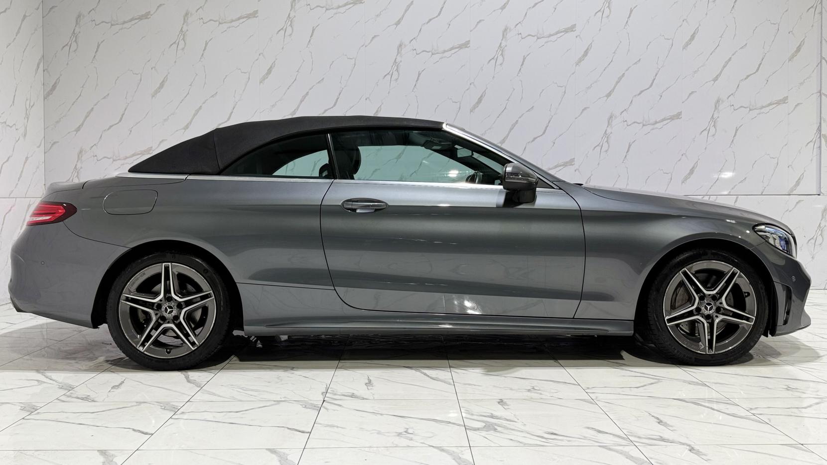 Mercedes-Benz C Class 2.0 C300 AMG Line (Premium) Cabriolet 2dr Petrol G-Tronic+ Euro 6 (s/s) (258 ps)