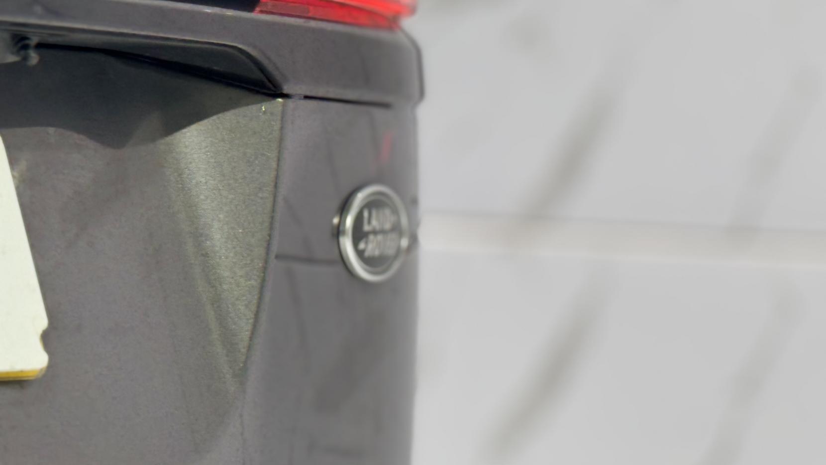 Land Rover Range Rover Velar 2.0 P300 GPF R-Dynamic SE SUV 5dr Petrol Auto 4WD Euro 6 (s/s) (300 ps)