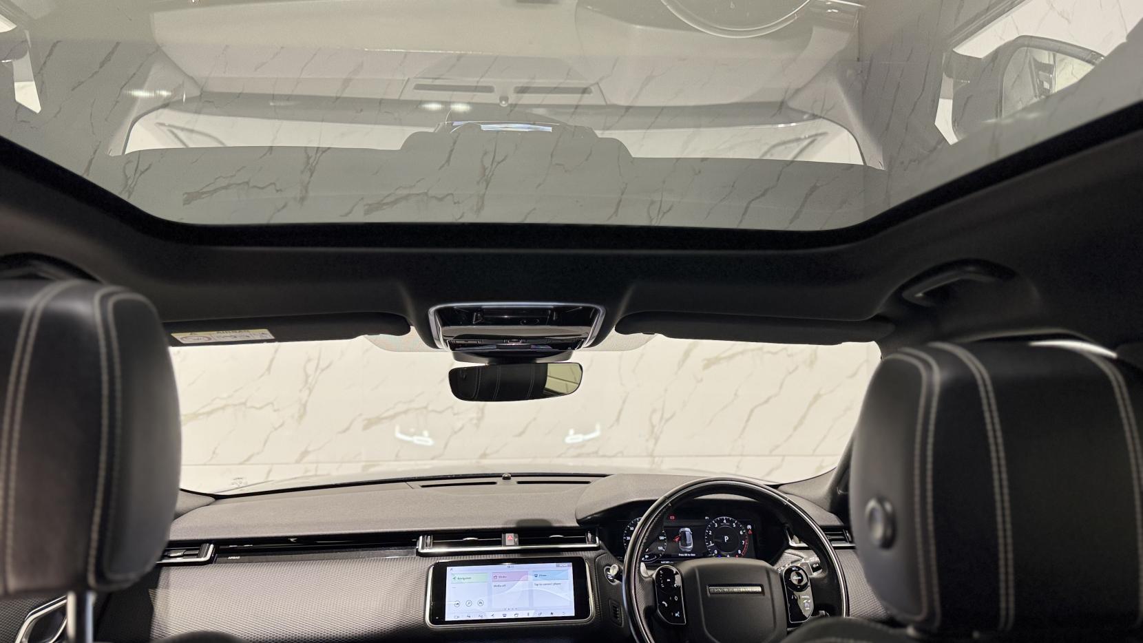 Land Rover Range Rover Velar 2.0 P300 GPF R-Dynamic SE SUV 5dr Petrol Auto 4WD Euro 6 (s/s) (300 ps)