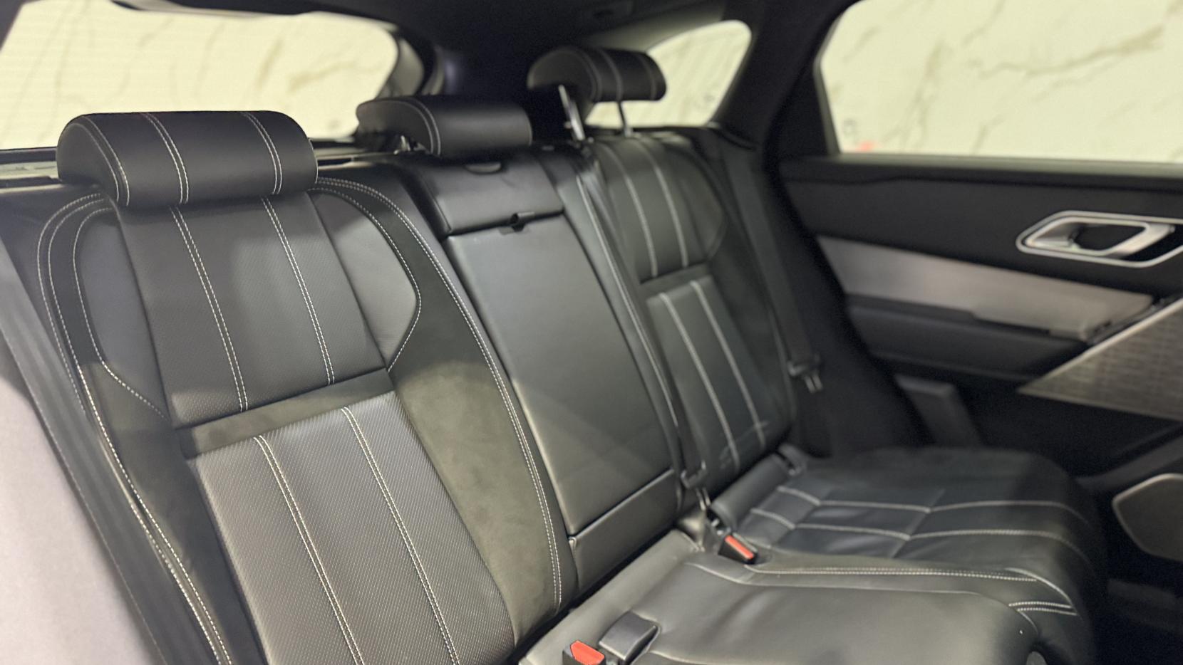 Land Rover Range Rover Velar 2.0 P300 GPF R-Dynamic SE SUV 5dr Petrol Auto 4WD Euro 6 (s/s) (300 ps)