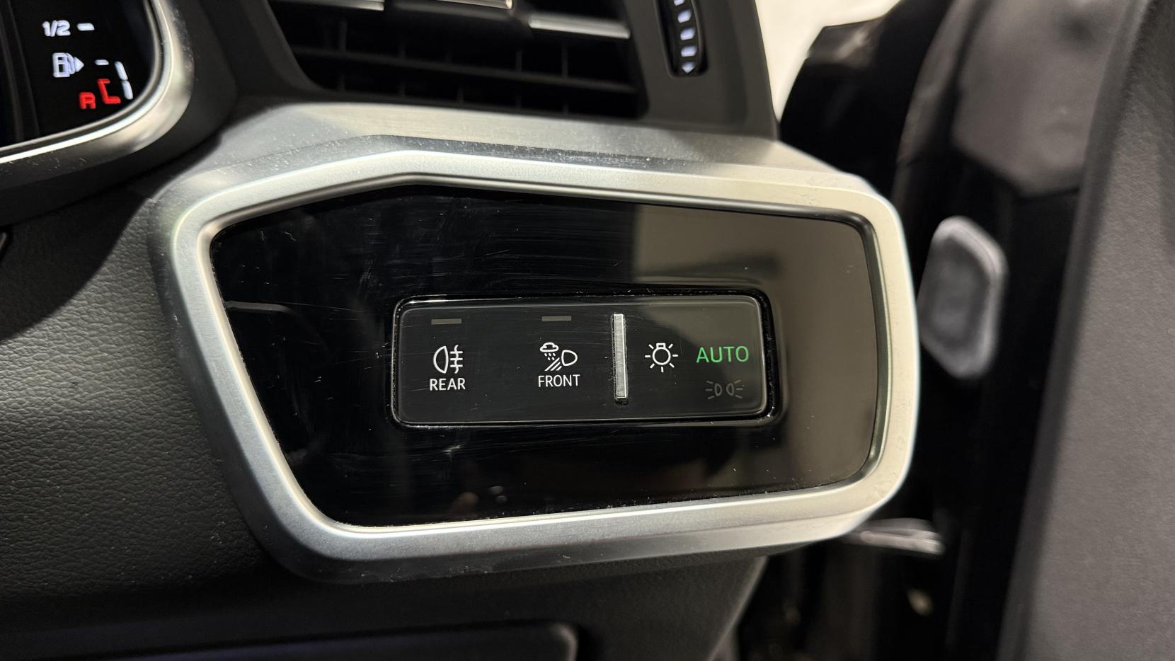 Audi A7 2.0 TDI 40 S line Sportback 5dr Diesel S Tronic Euro 6 (s/s) (204 ps)