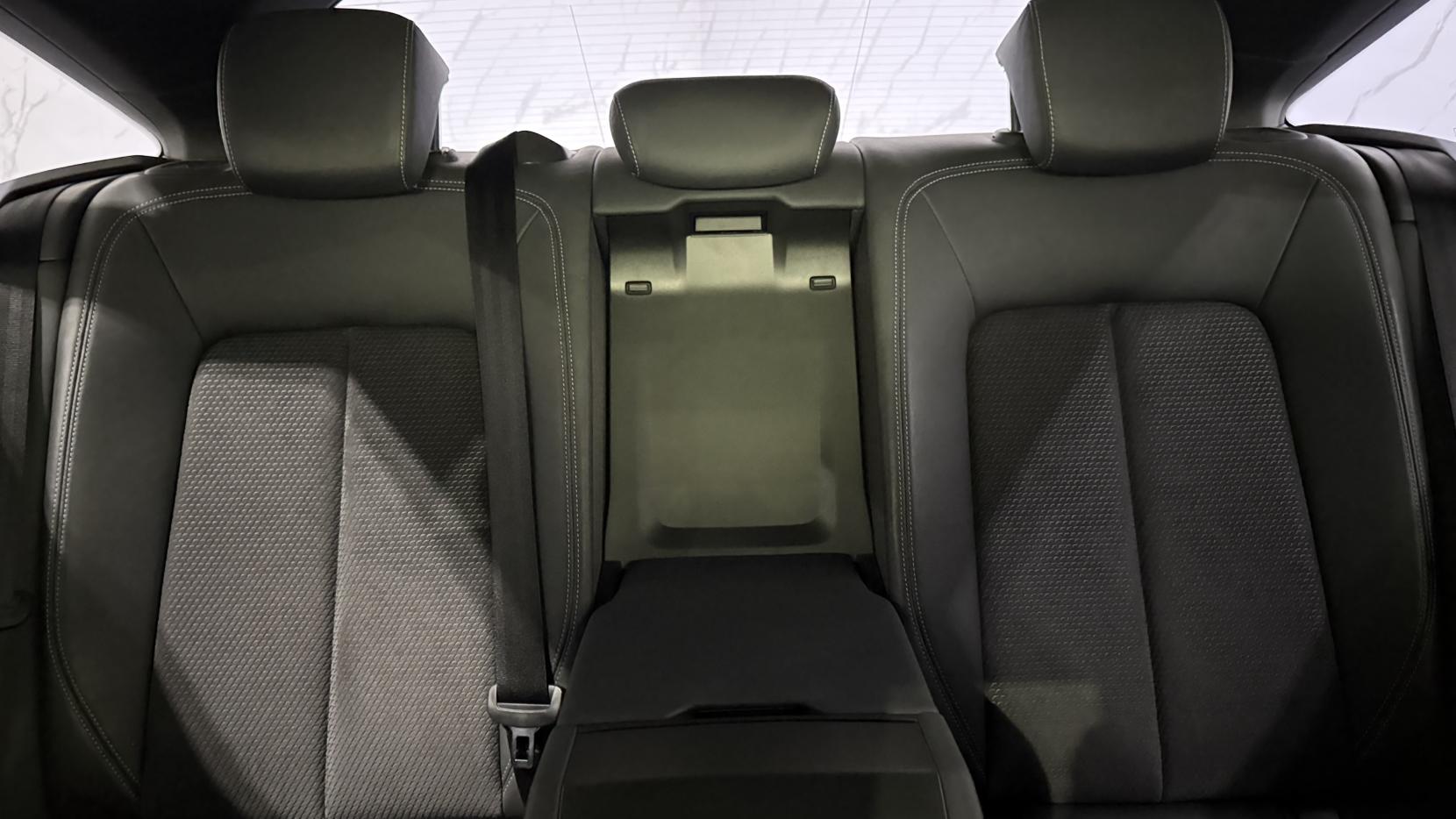 Audi A7 2.0 TDI 40 S line Sportback 5dr Diesel S Tronic Euro 6 (s/s) (204 ps)