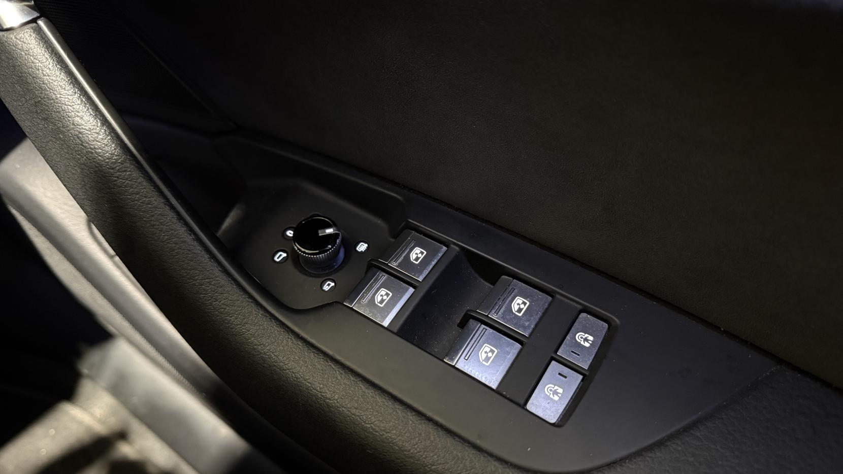 Audi A7 2.0 TDI 40 S line Sportback 5dr Diesel S Tronic Euro 6 (s/s) (204 ps)