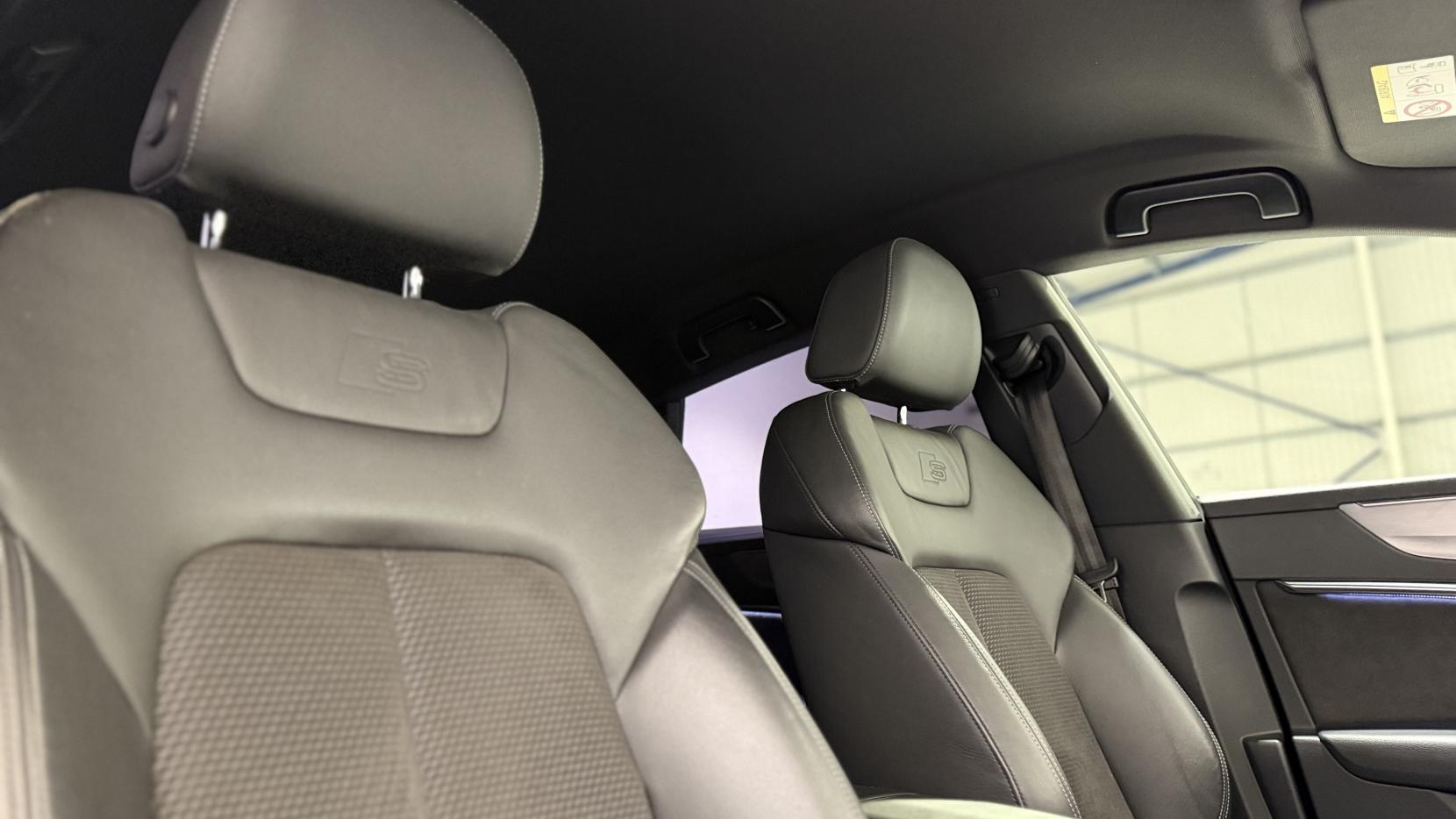 Audi A7 2.0 TDI 40 S line Sportback 5dr Diesel S Tronic Euro 6 (s/s) (204 ps)