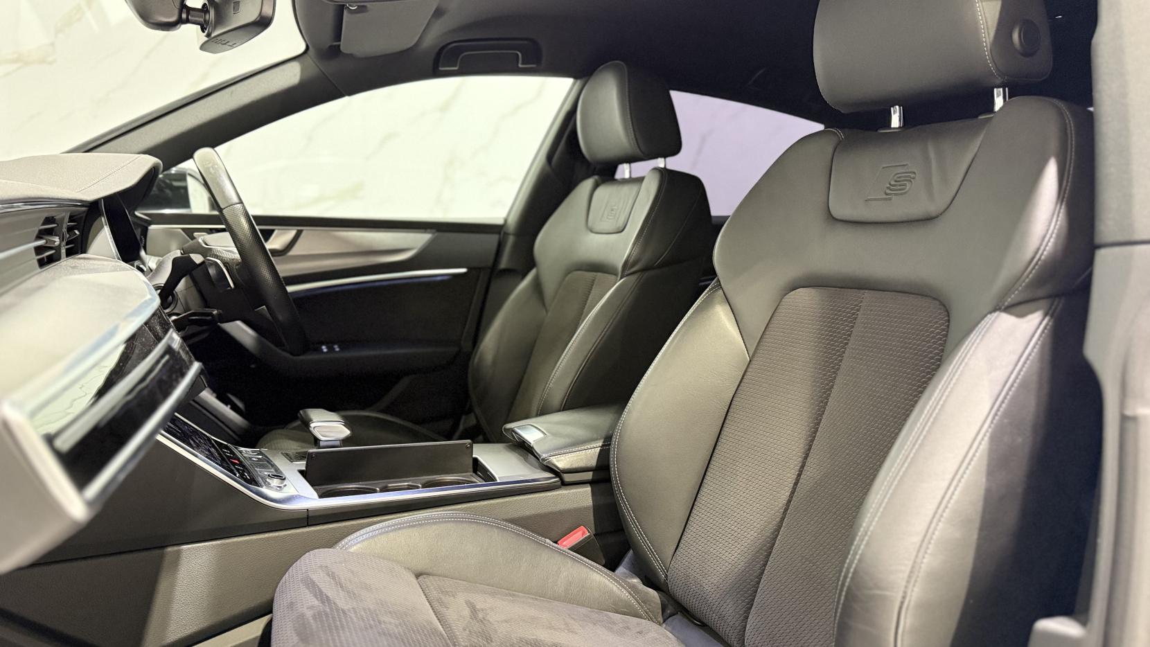 Audi A7 2.0 TDI 40 S line Sportback 5dr Diesel S Tronic Euro 6 (s/s) (204 ps)