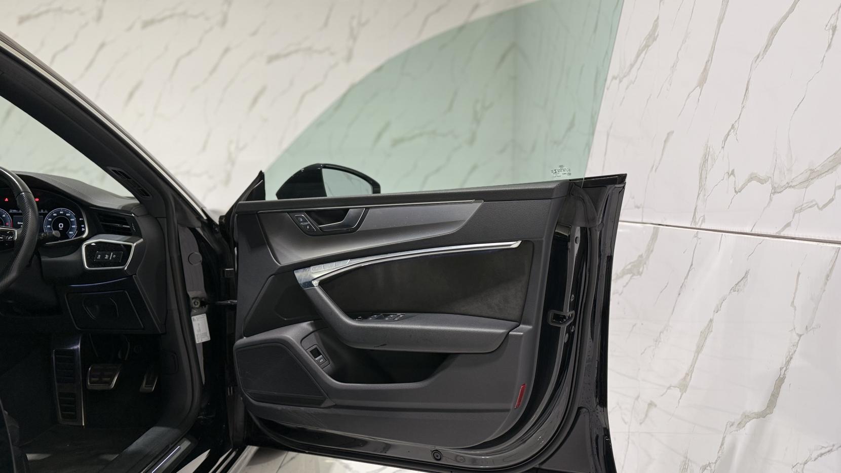 Audi A7 2.0 TDI 40 S line Sportback 5dr Diesel S Tronic Euro 6 (s/s) (204 ps)