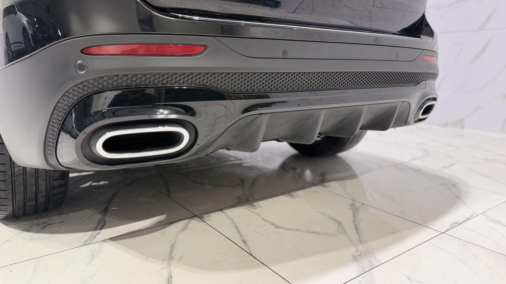 Mercedes-Benz GLB 1.3 GLB200 AMG Line Night Edition (Premium Plus) SUV 5dr Petrol 7G-DCT Euro 6 (s/s) (163 ps)