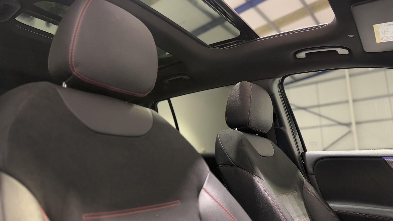 Mercedes-Benz GLB 1.3 GLB200 AMG Line Night Edition (Premium Plus) SUV 5dr Petrol 7G-DCT Euro 6 (s/s) (163 ps)