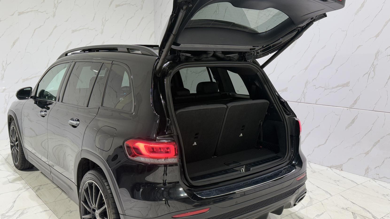 Mercedes-Benz GLB 1.3 GLB200 AMG Line Night Edition (Premium Plus) SUV 5dr Petrol 7G-DCT Euro 6 (s/s) (163 ps)