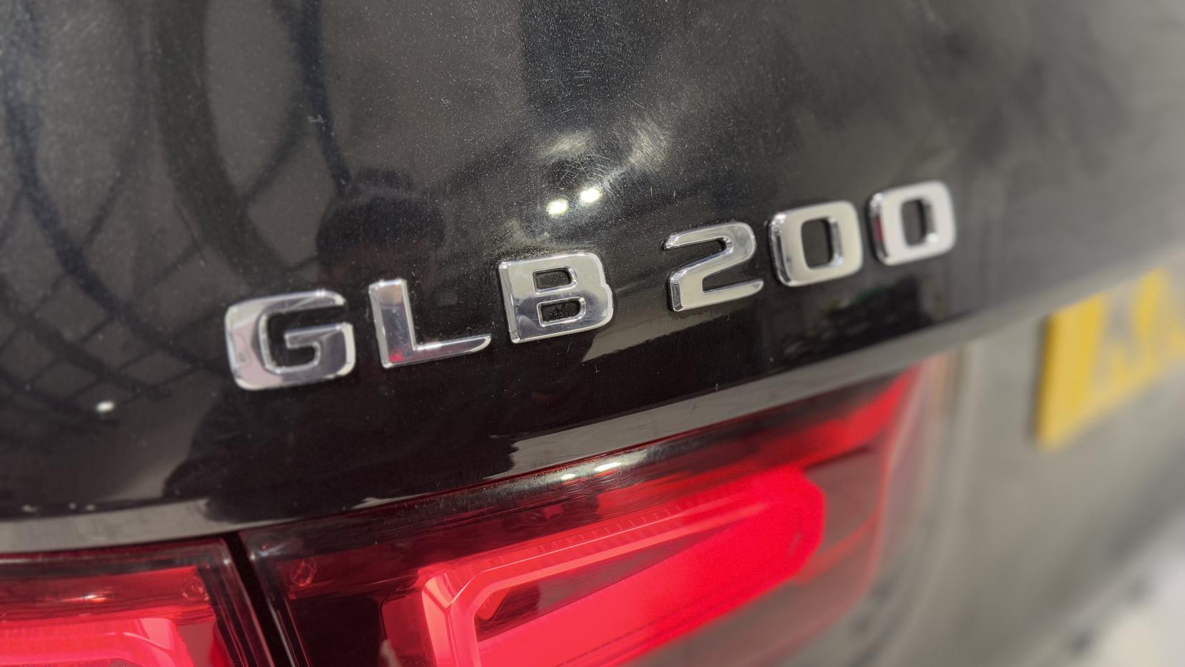 Mercedes-Benz GLB 1.3 GLB200 AMG Line Night Edition (Premium Plus) SUV 5dr Petrol 7G-DCT Euro 6 (s/s) (163 ps)