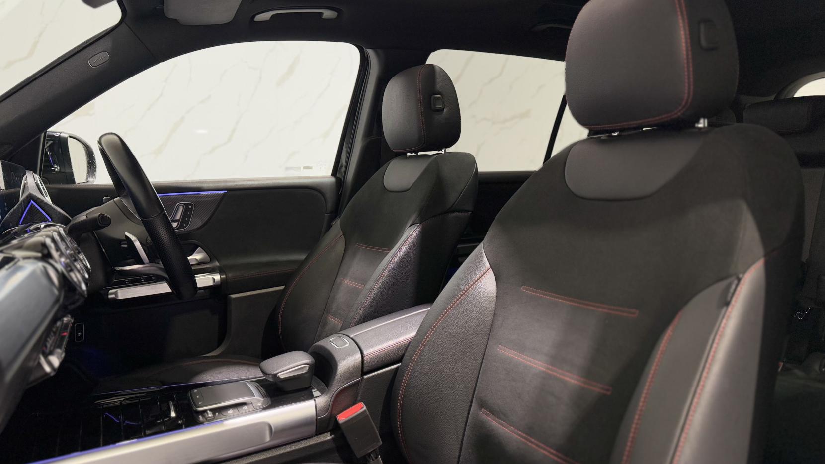 Mercedes-Benz GLB 1.3 GLB200 AMG Line Night Edition (Premium Plus) SUV 5dr Petrol 7G-DCT Euro 6 (s/s) (163 ps)