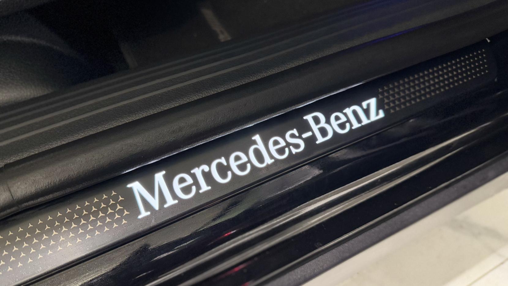 Mercedes-Benz GLB 1.3 GLB200 AMG Line Night Edition (Premium Plus) SUV 5dr Petrol 7G-DCT Euro 6 (s/s) (163 ps)