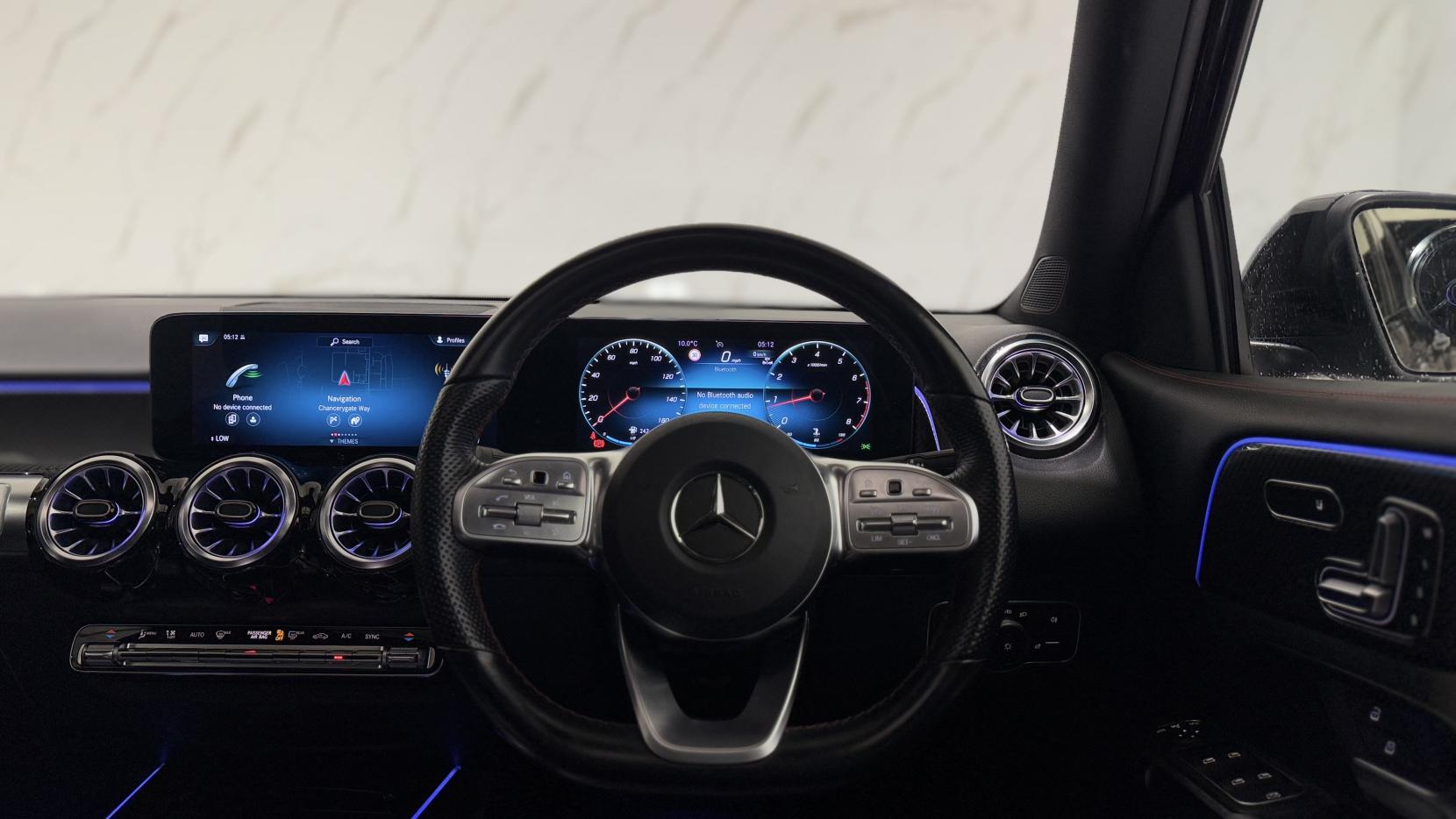 Mercedes-Benz GLB 1.3 GLB200 AMG Line Night Edition (Premium Plus) SUV 5dr Petrol 7G-DCT Euro 6 (s/s) (163 ps)