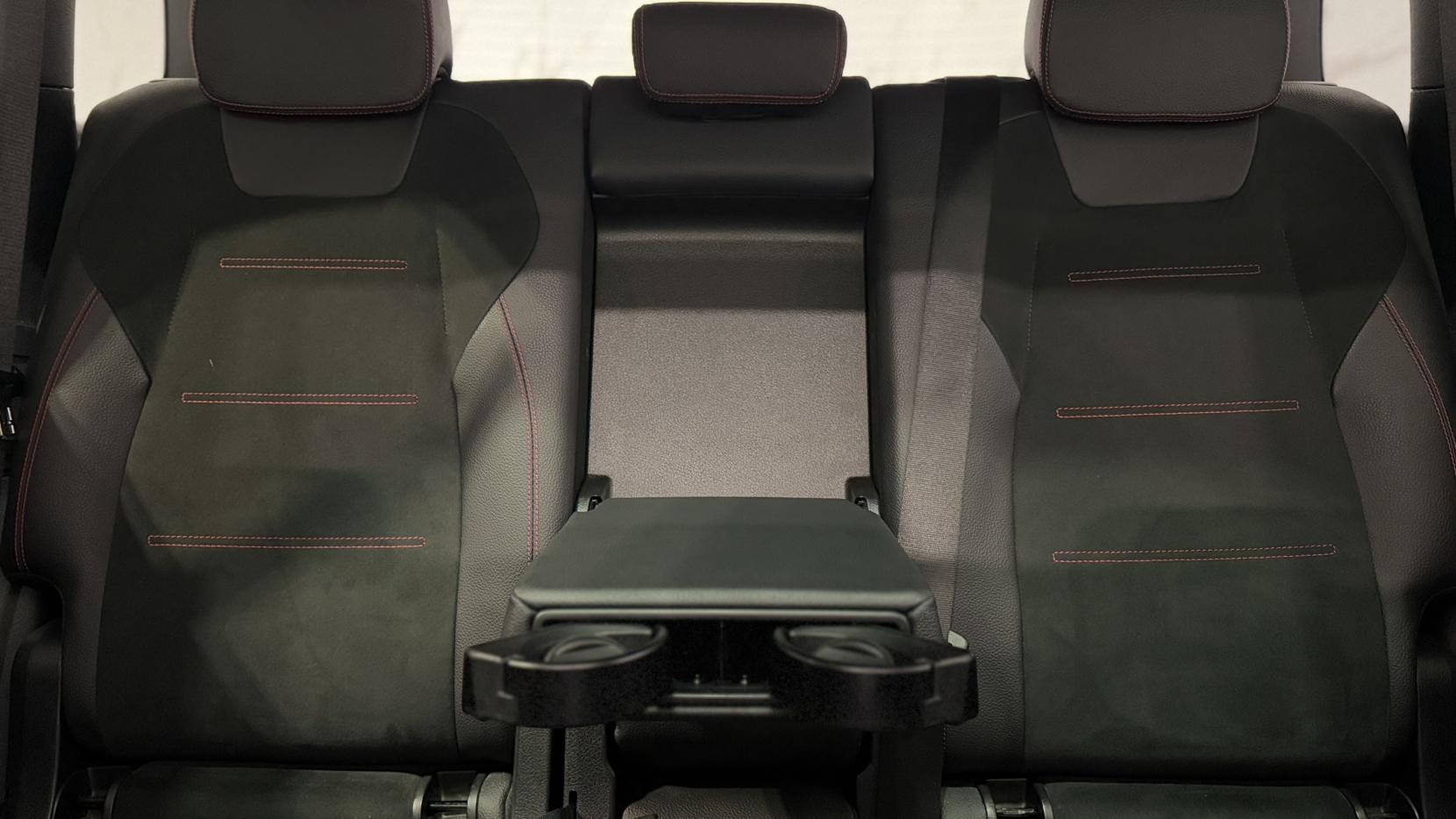 Mercedes-Benz GLB 1.3 GLB200 AMG Line Night Edition (Premium Plus) SUV 5dr Petrol 7G-DCT Euro 6 (s/s) (163 ps)