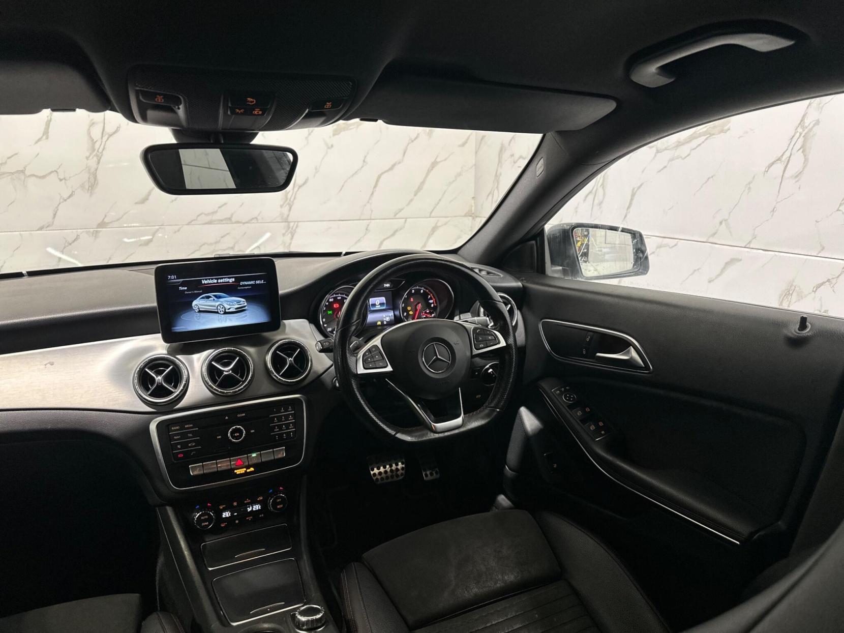 Mercedes-Benz CLA 1.6 CLA200 AMG Line Night Edition Coupe 7G-DCT Euro 6 (s/s) 4dr