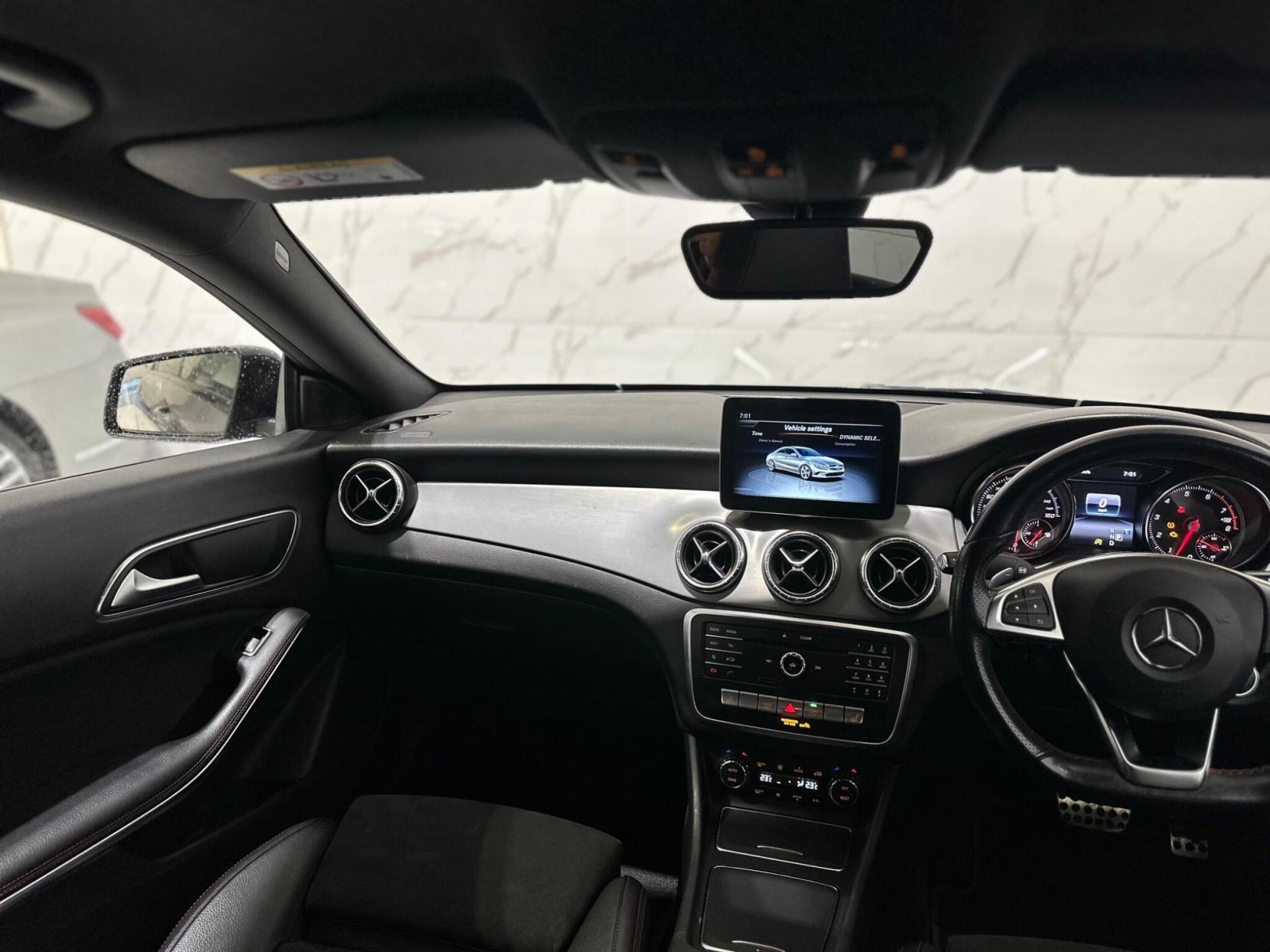 Mercedes-Benz CLA 1.6 CLA200 AMG Line Night Edition Coupe 7G-DCT Euro 6 (s/s) 4dr