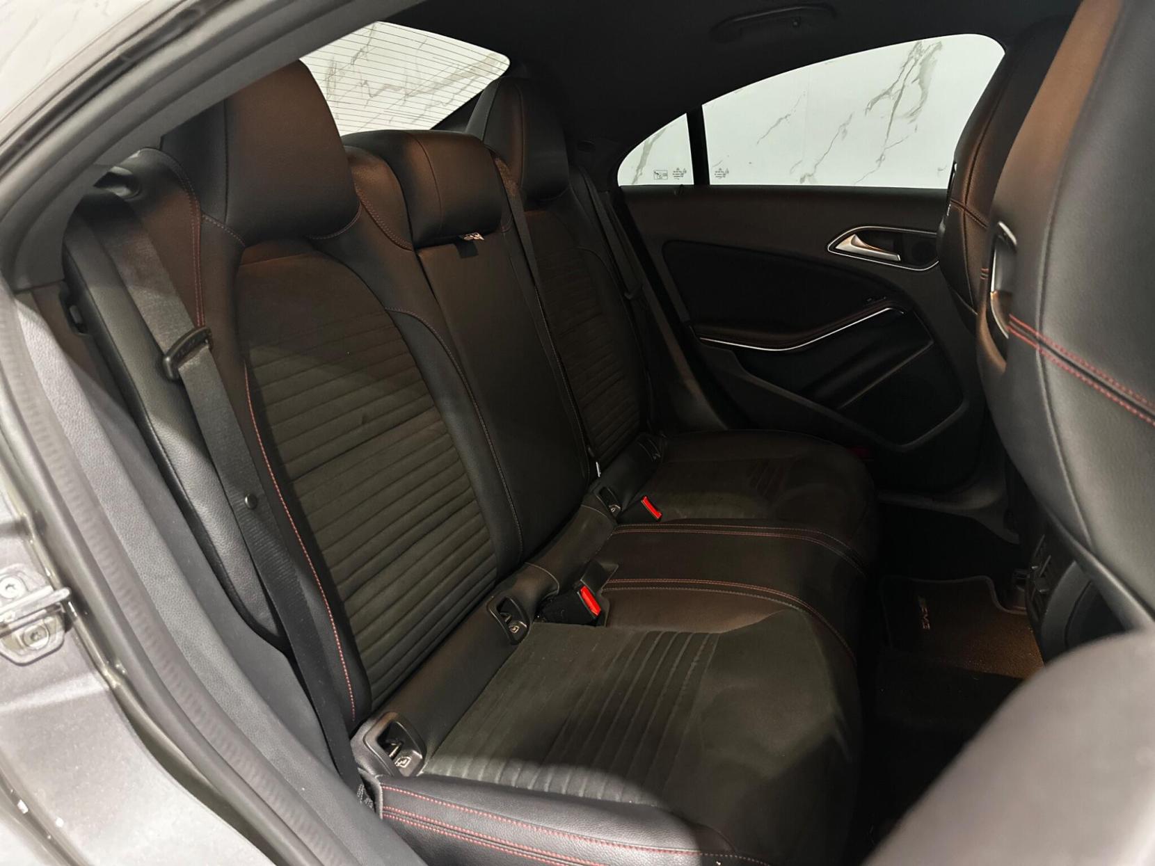 Mercedes-Benz CLA 1.6 CLA200 AMG Line Night Edition Coupe 7G-DCT Euro 6 (s/s) 4dr