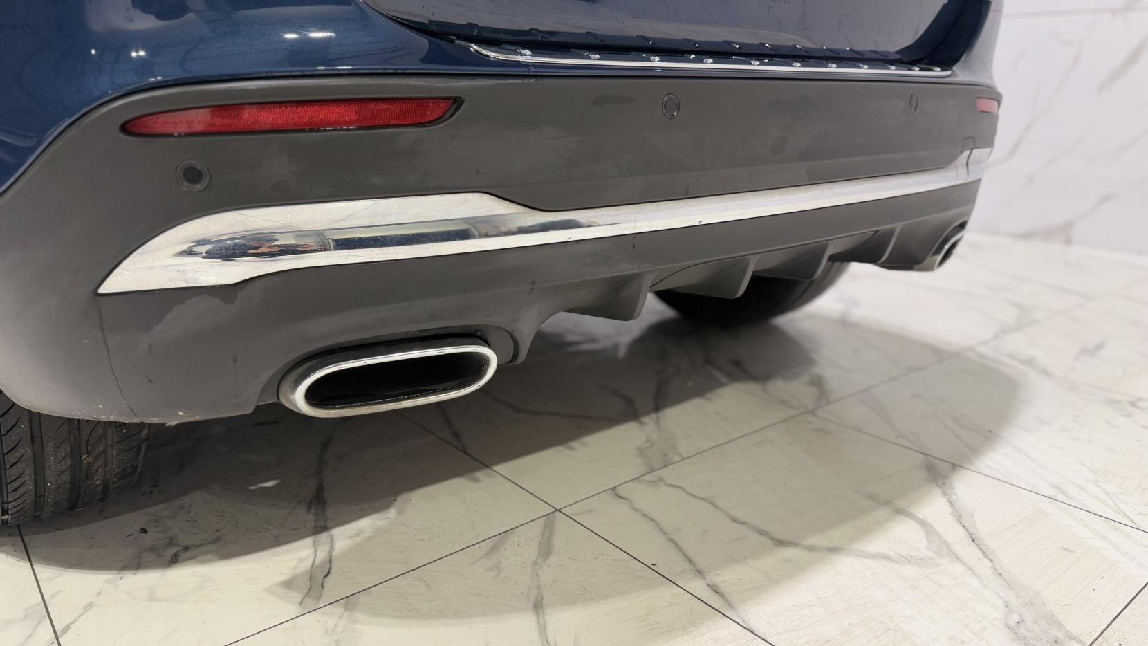 Mercedes-Benz GLA 1.3 GLA200 AMG Line (Premium Plus) SUV 5dr Petrol 7G-DCT Euro 6 (s/s) (163 ps)