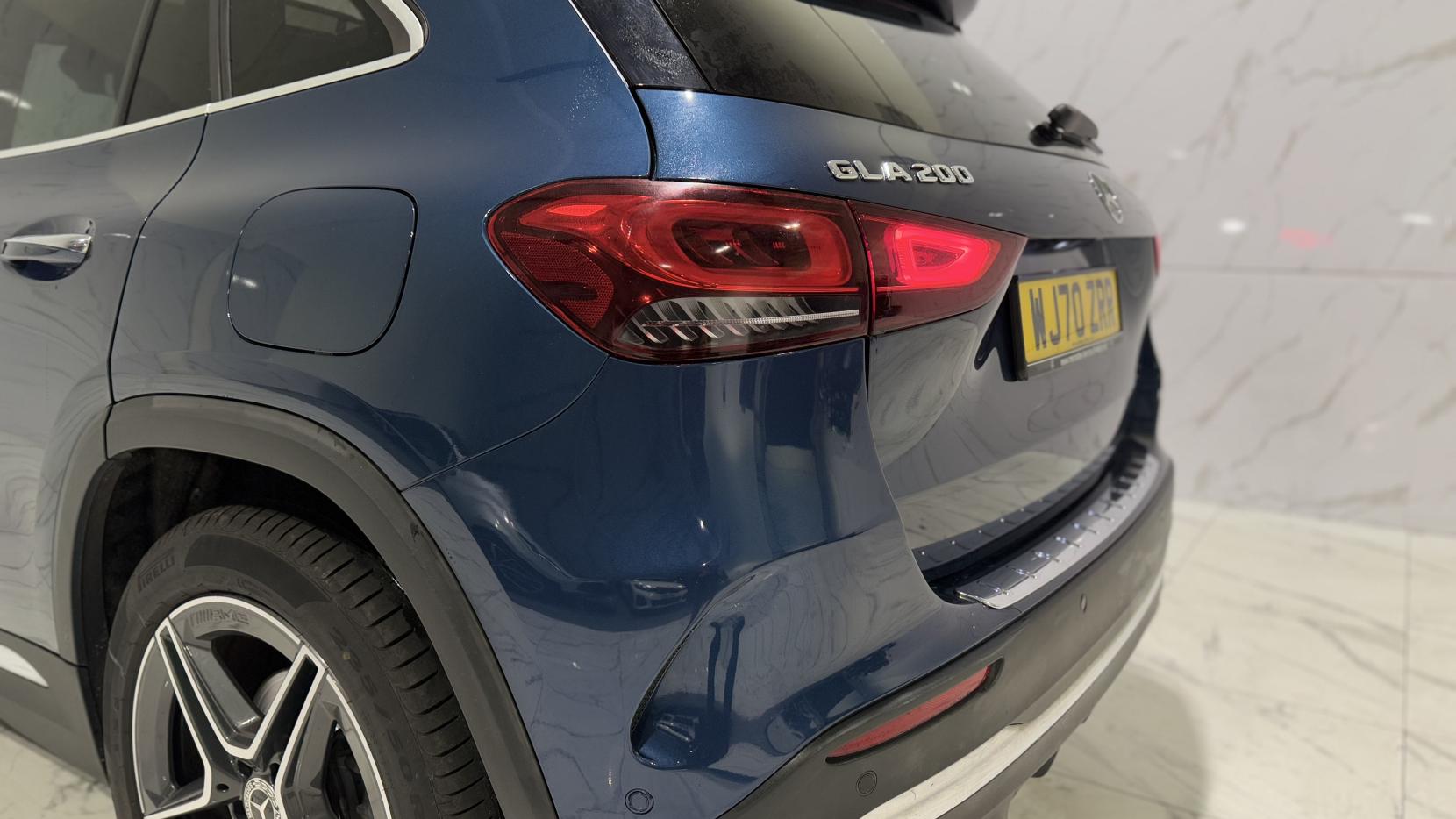 Mercedes-Benz GLA 1.3 GLA200 AMG Line (Premium Plus) SUV 5dr Petrol 7G-DCT Euro 6 (s/s) (163 ps)