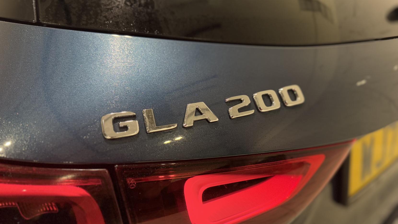 Mercedes-Benz GLA 1.3 GLA200 AMG Line (Premium Plus) SUV 5dr Petrol 7G-DCT Euro 6 (s/s) (163 ps)